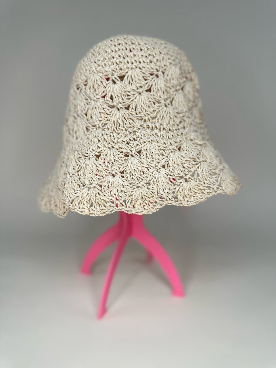 LIGHT STRAW CROCHET BUCKET HAT