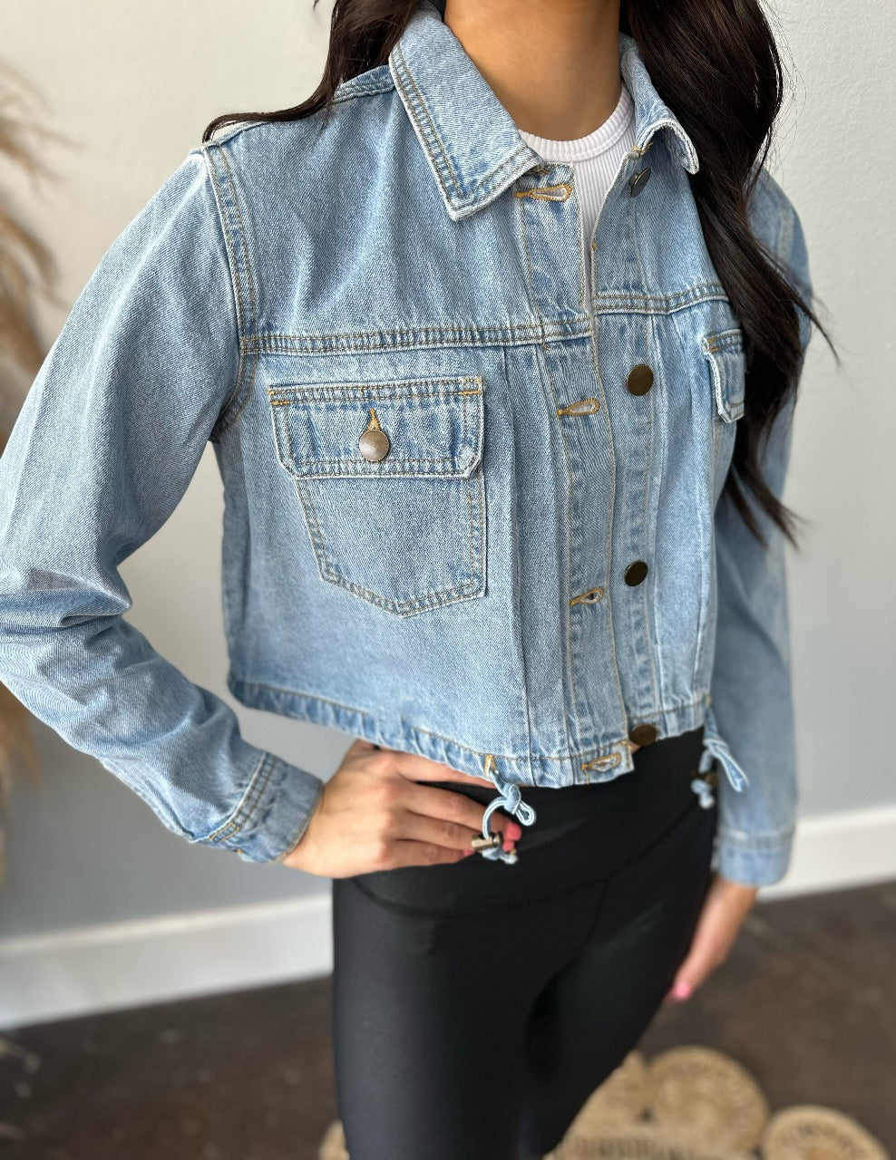 DENIM CROP JACKET