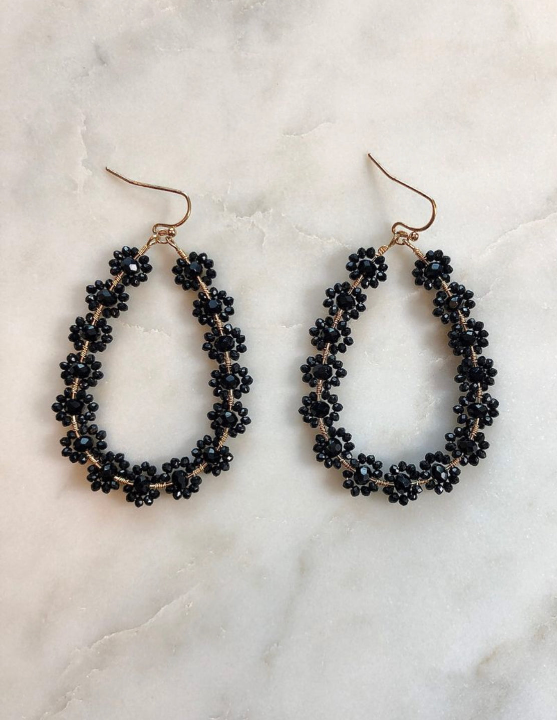 BLACK FLOWER TEARDROP EARRING