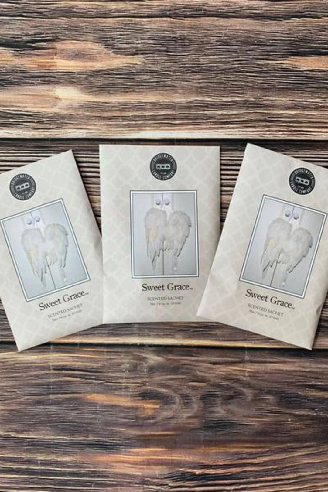 SWEET GRACE SATCHET