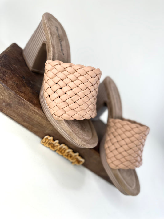 YOUR FAVORITE WOVEN HEEL
