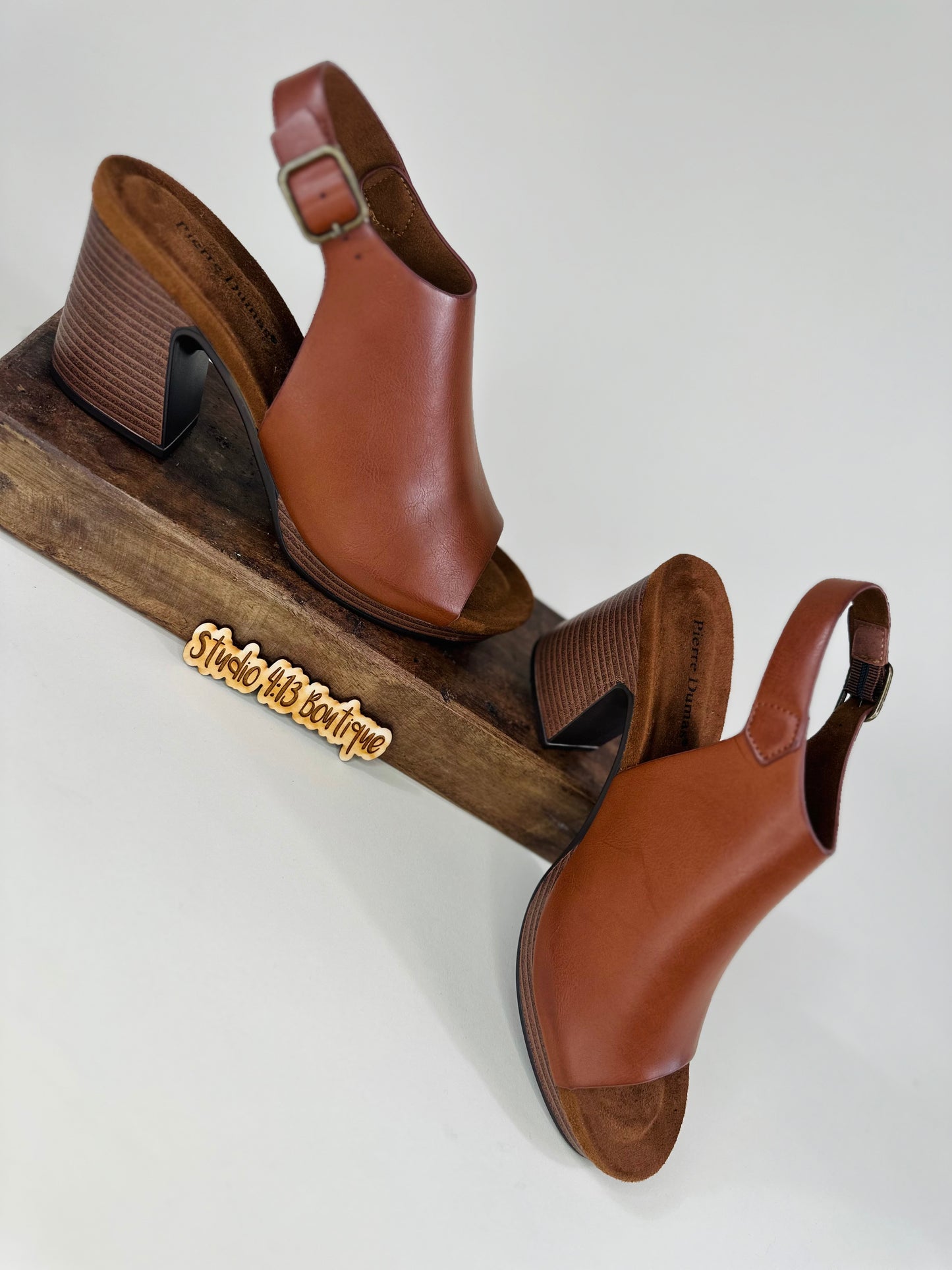 CONA'S PICK HEEL