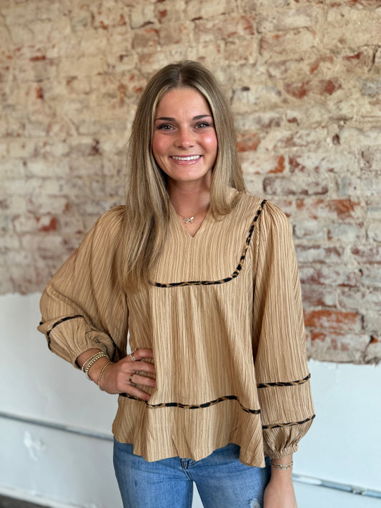 TAN W/CHEETAH CRINKLE TOP