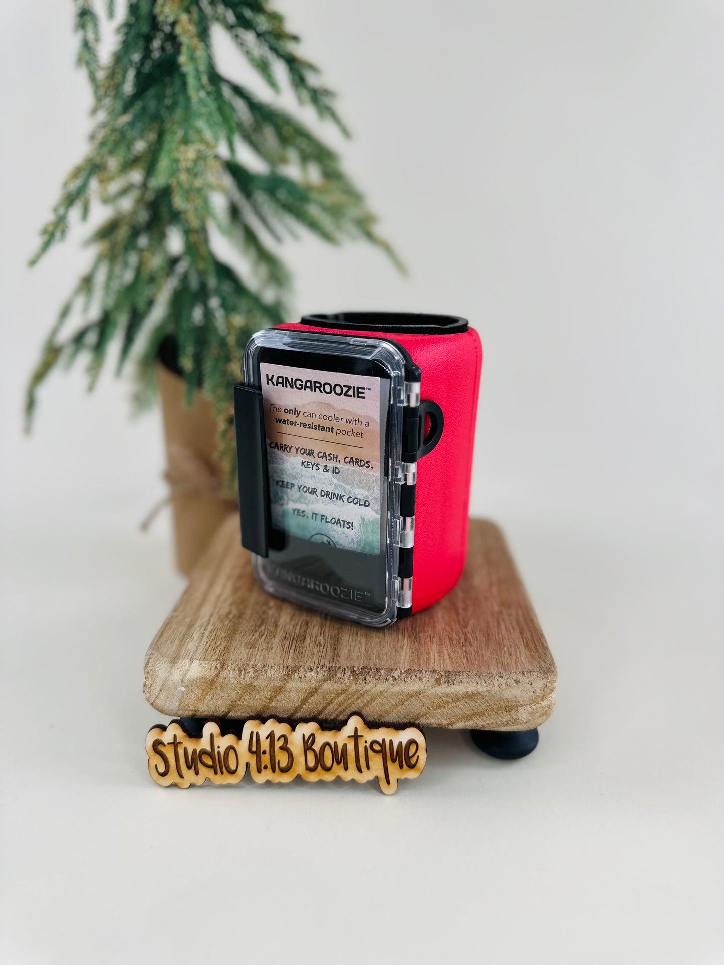 RED/BLACK COMPARTMENT