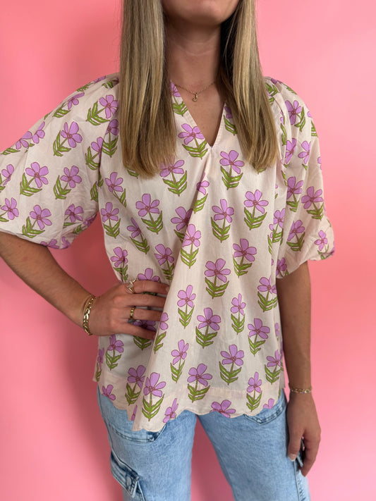 BLUSH FLORAL SCALLOP TOP