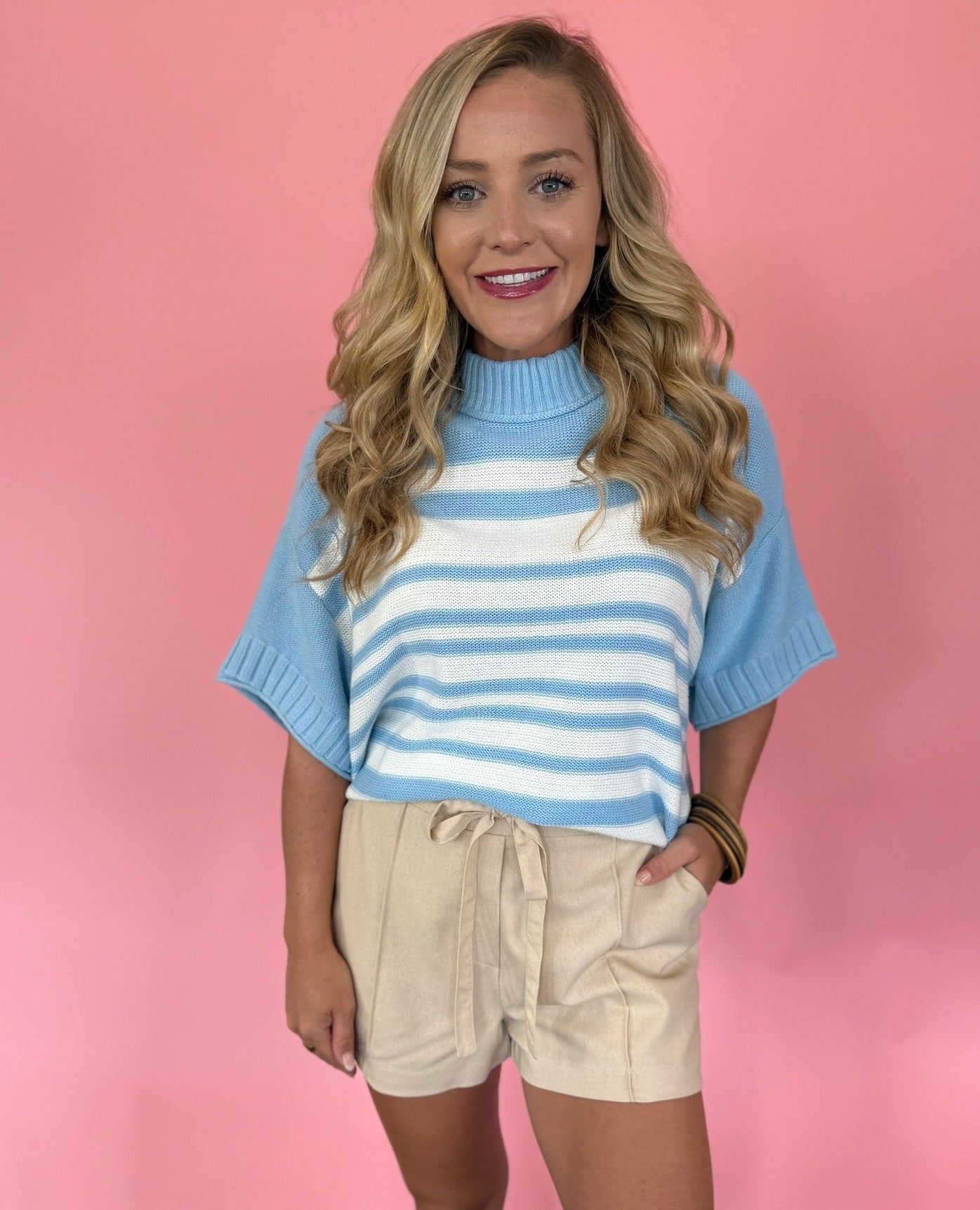 LT BLUE/WHITE S/S SWEATER TOP