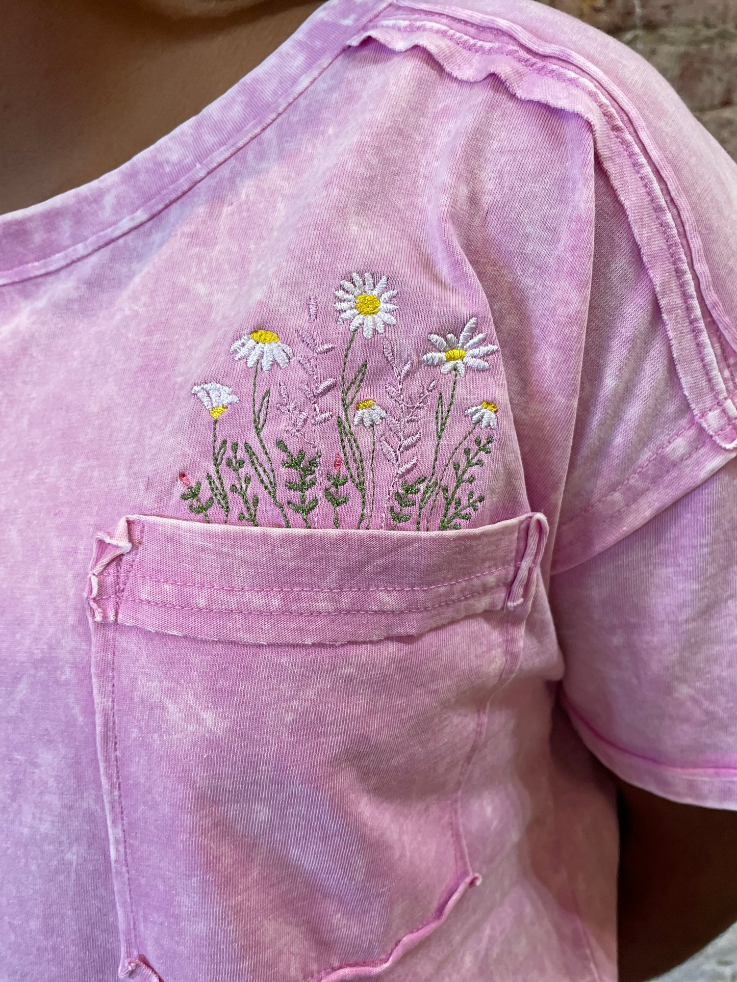PINK FLOWERS IN MY POCKET TEE