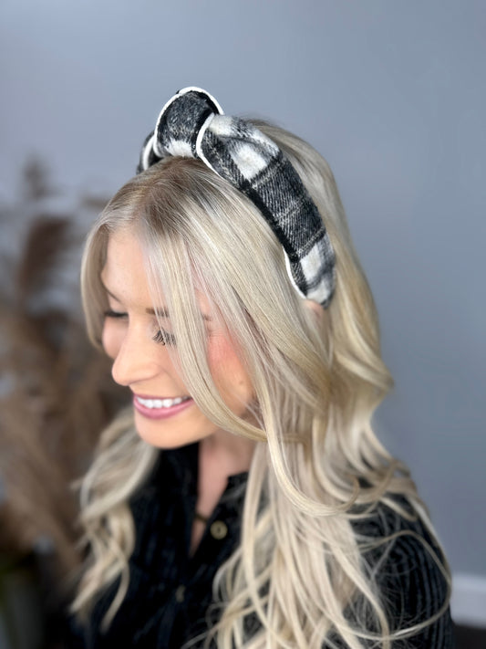 BLACK AND WHITE PLAID FLEECE HEADBAND
