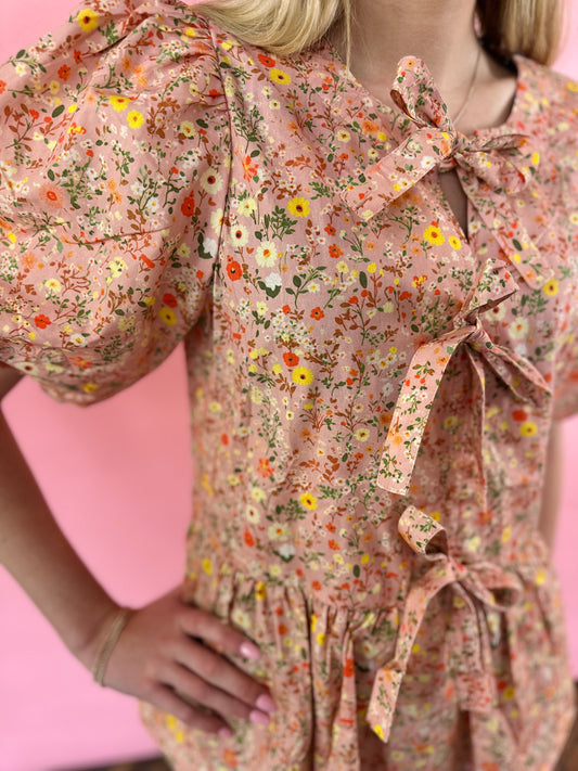 PEACH FLOWERS AND BOWS TOP