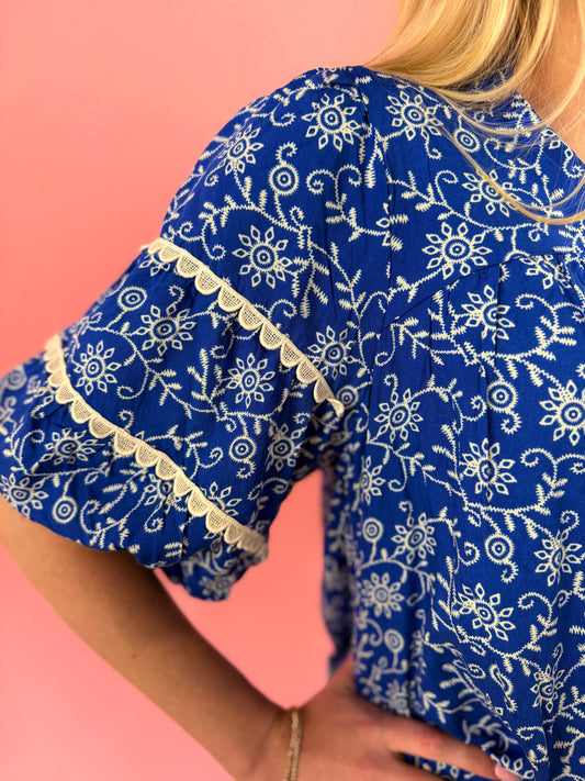 BLUE SWIRLS AND FLOWERS TOP