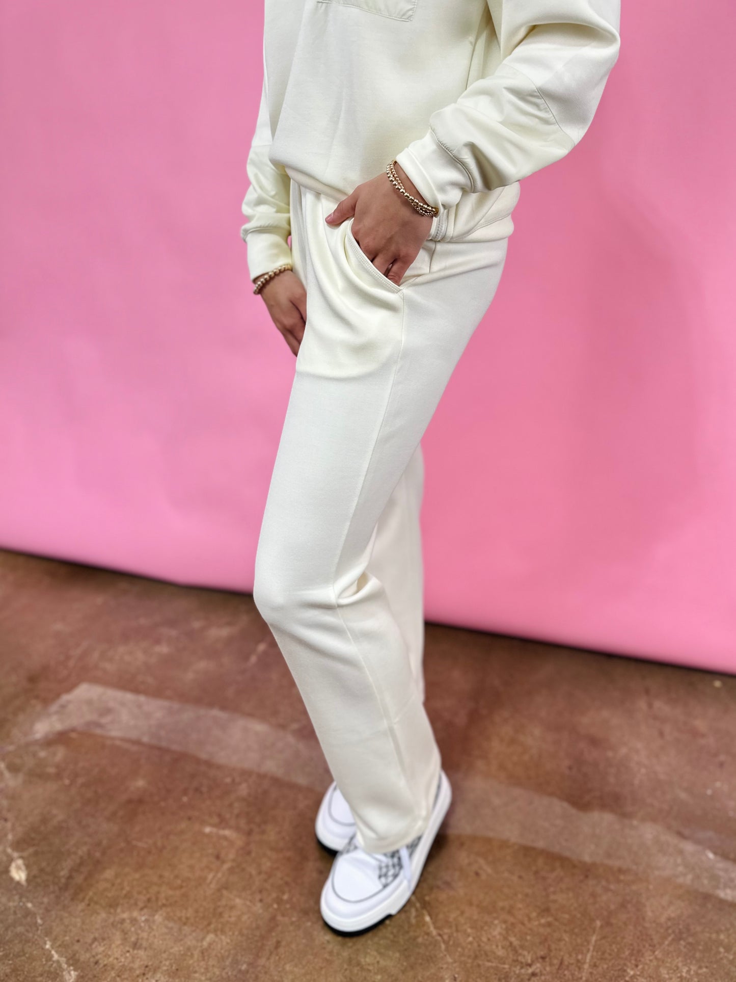 IVORY JOGGER SET