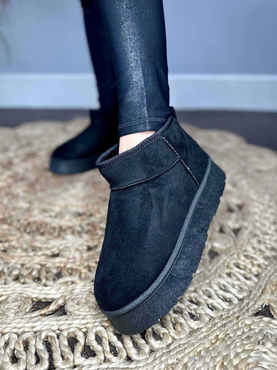 BLACK ULTRA MINI PLATFORM BOOTIE