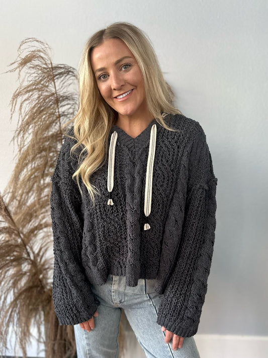 GRAY LOOSE KNIT HOODED SWEATER