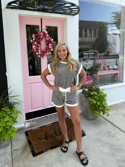 GRAY AND WHITE SHORT SET