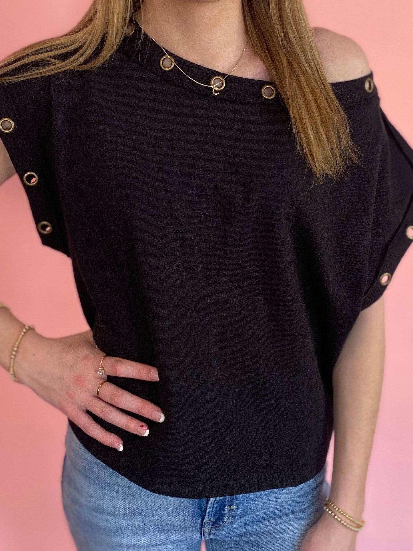 BLACK GROMMET TOP
