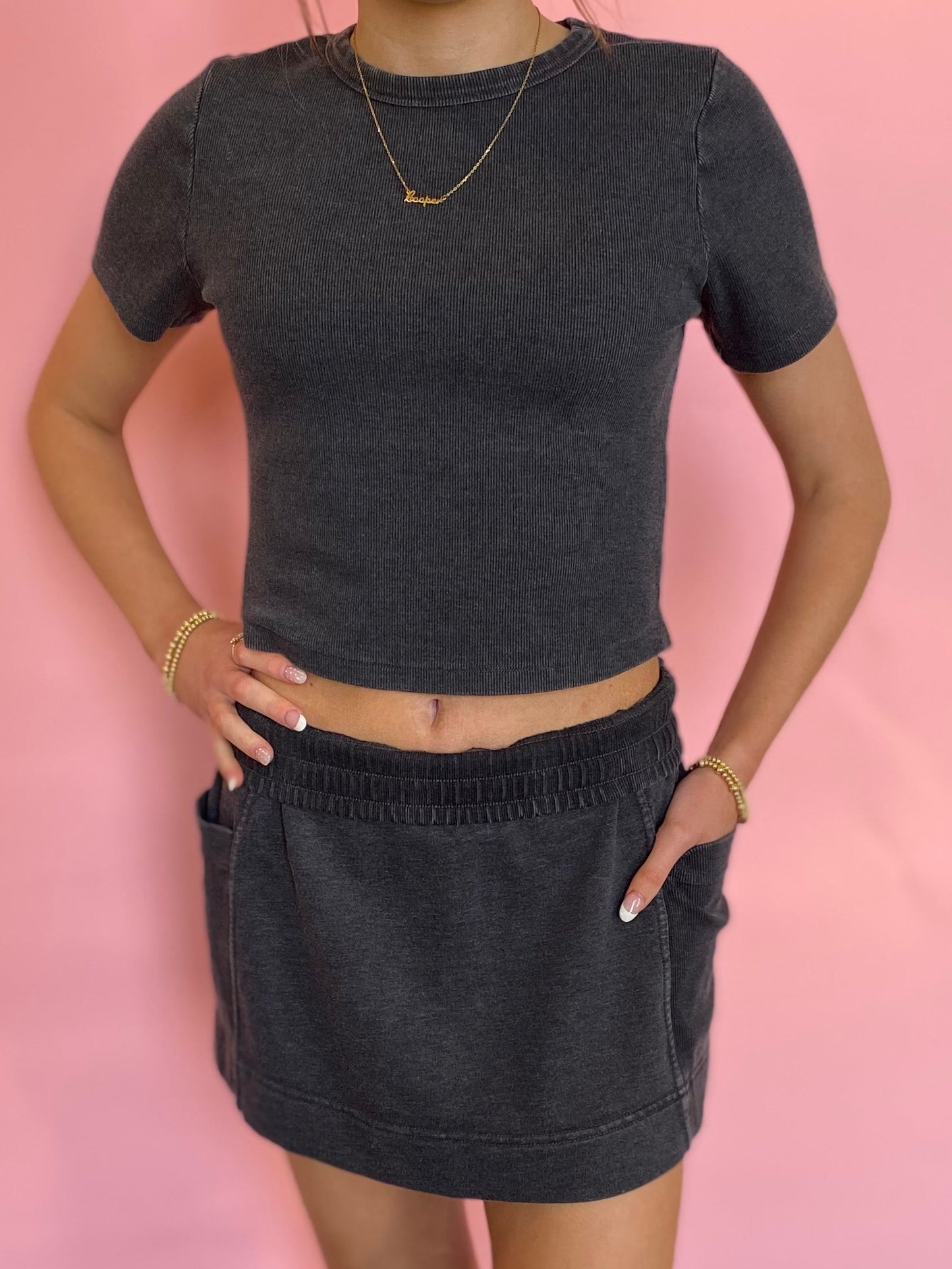 BLACK RIBBED SKIRT SET