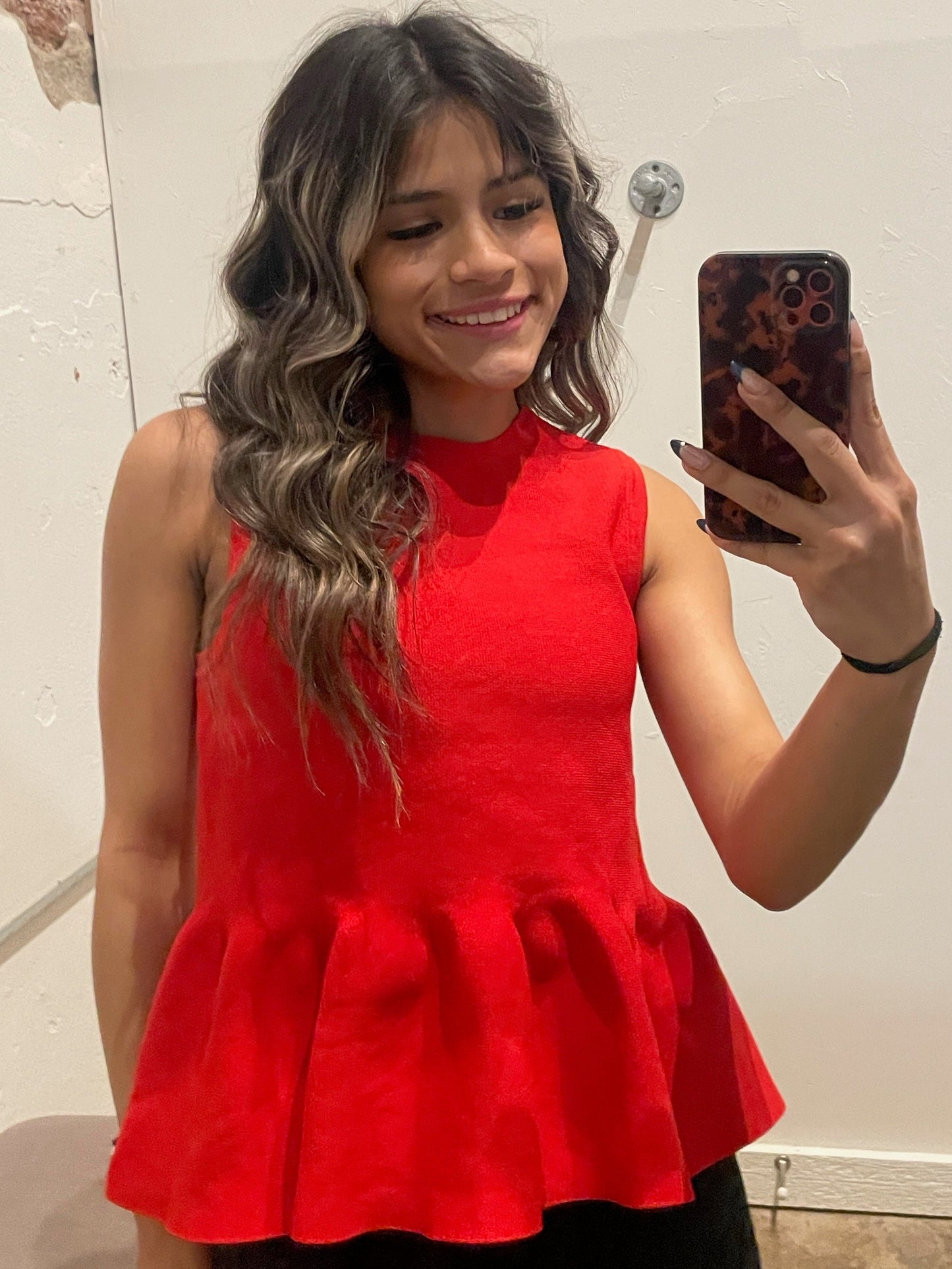 RED SLEEVELESS PEPLUM TOP