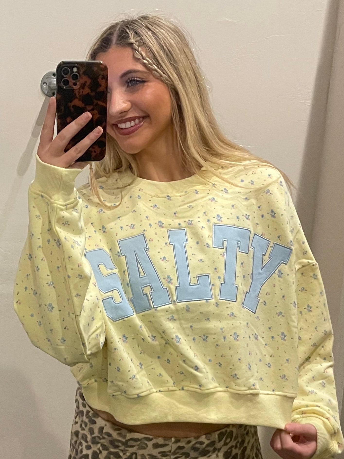 YELLOW SALTY SWEATSHIRT