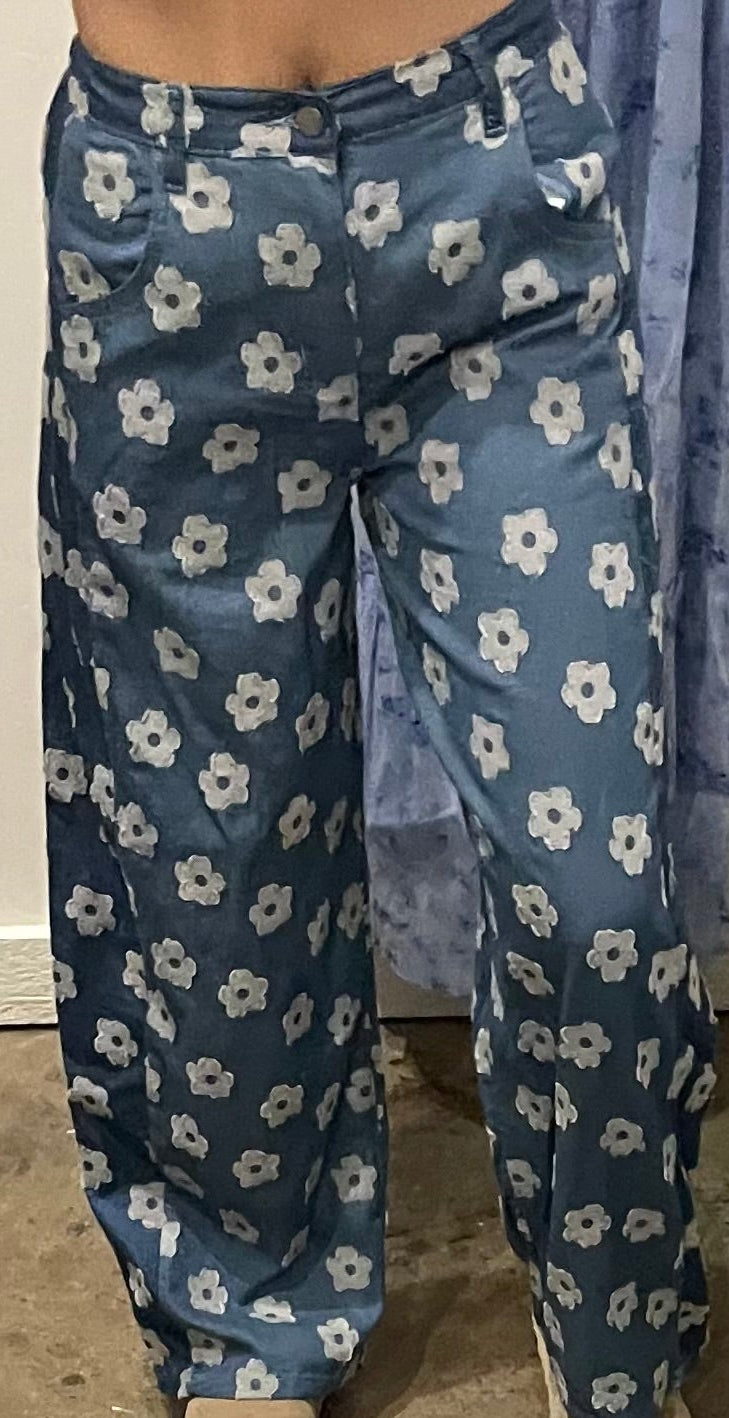 DAISIES FOR DAYS DENIM JEANS