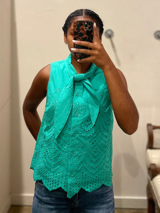 GREEN SLEEVELESS EYELET TOP