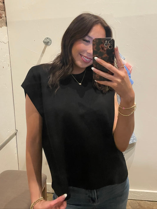BLACK COOL FEELS CAP SLEEVE TOP