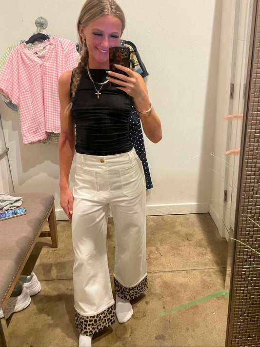 WHITE CROP DENIM JEANS W/CHEETAH CUFF