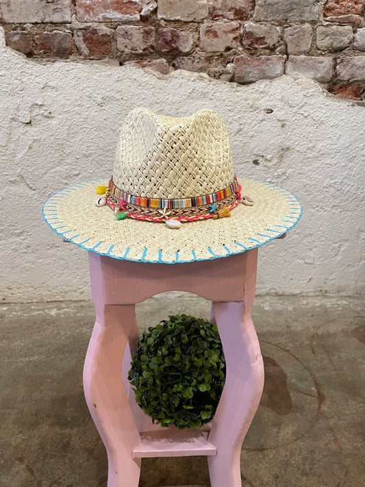 STRAW HAT W/SHELLS