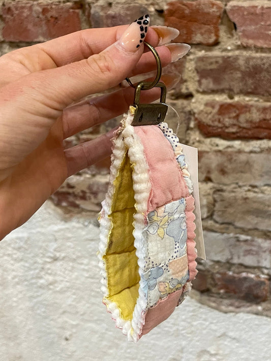 OLD QUILT KEYFOB