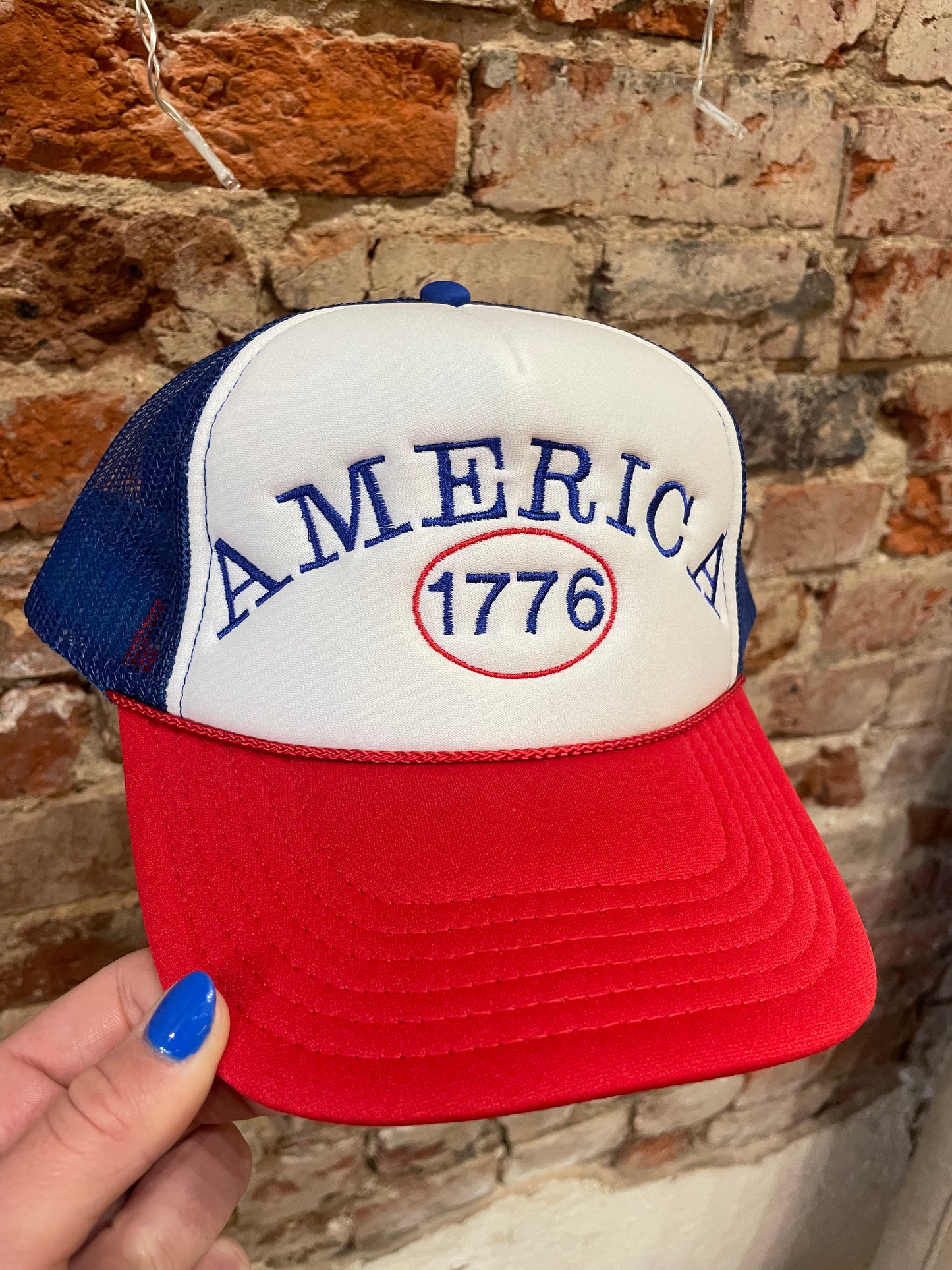 AMERICA 1776 TRUCKER