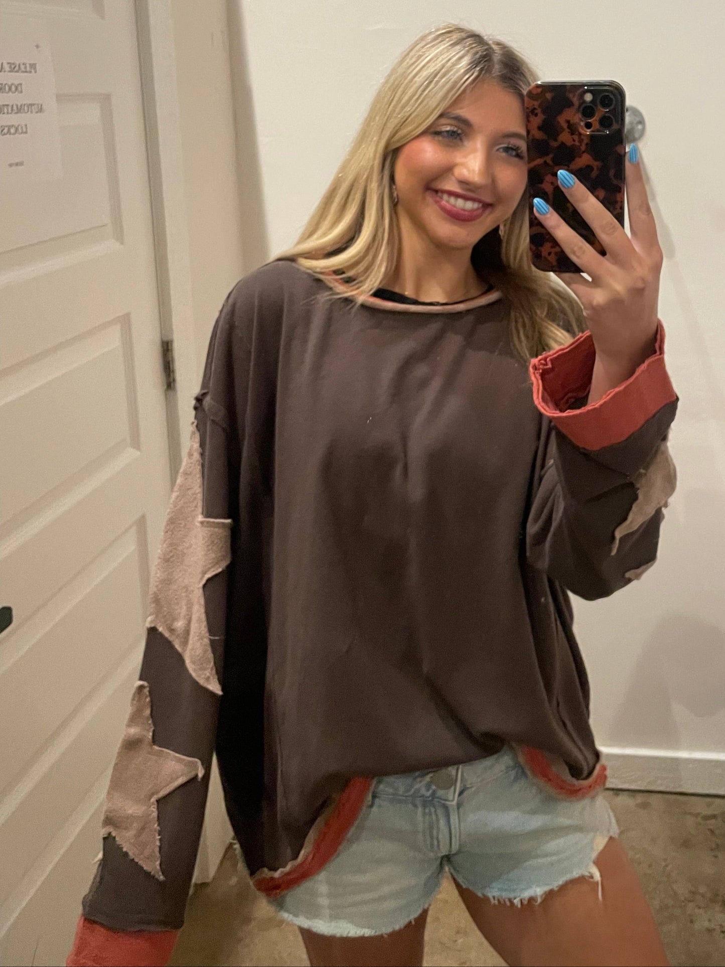BROWN KNIT STAR TOP