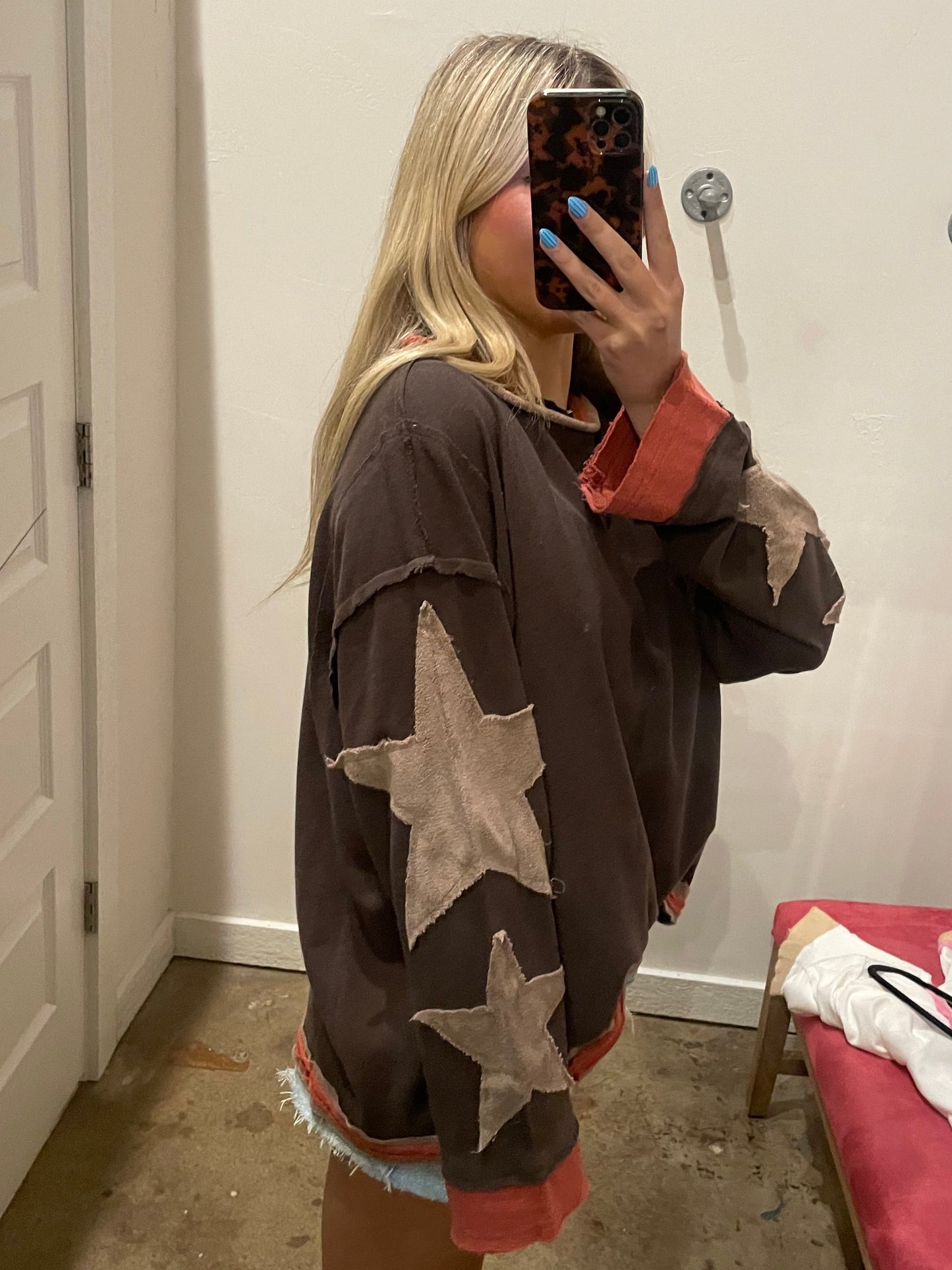 BROWN KNIT STAR TOP