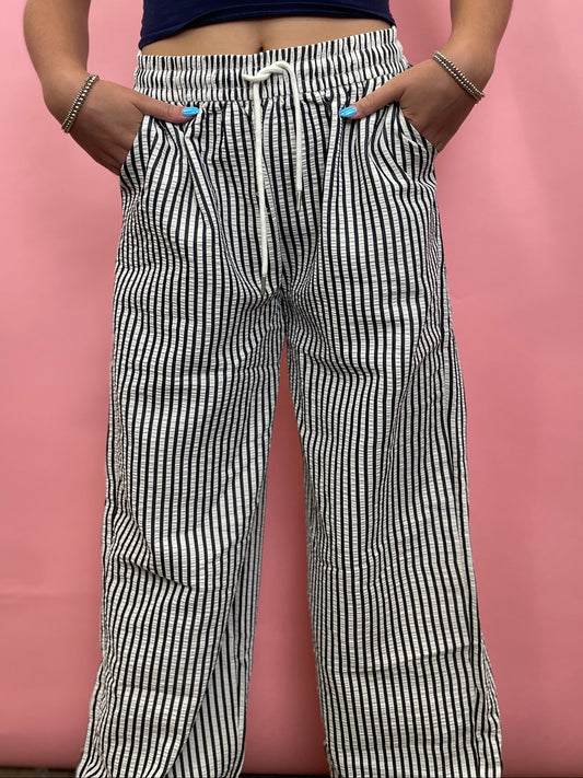BLACK STRIPED ELASTIC WAIST PANTS