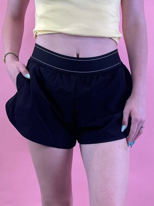 BLACK LINED WINDBREAKER SHORTS