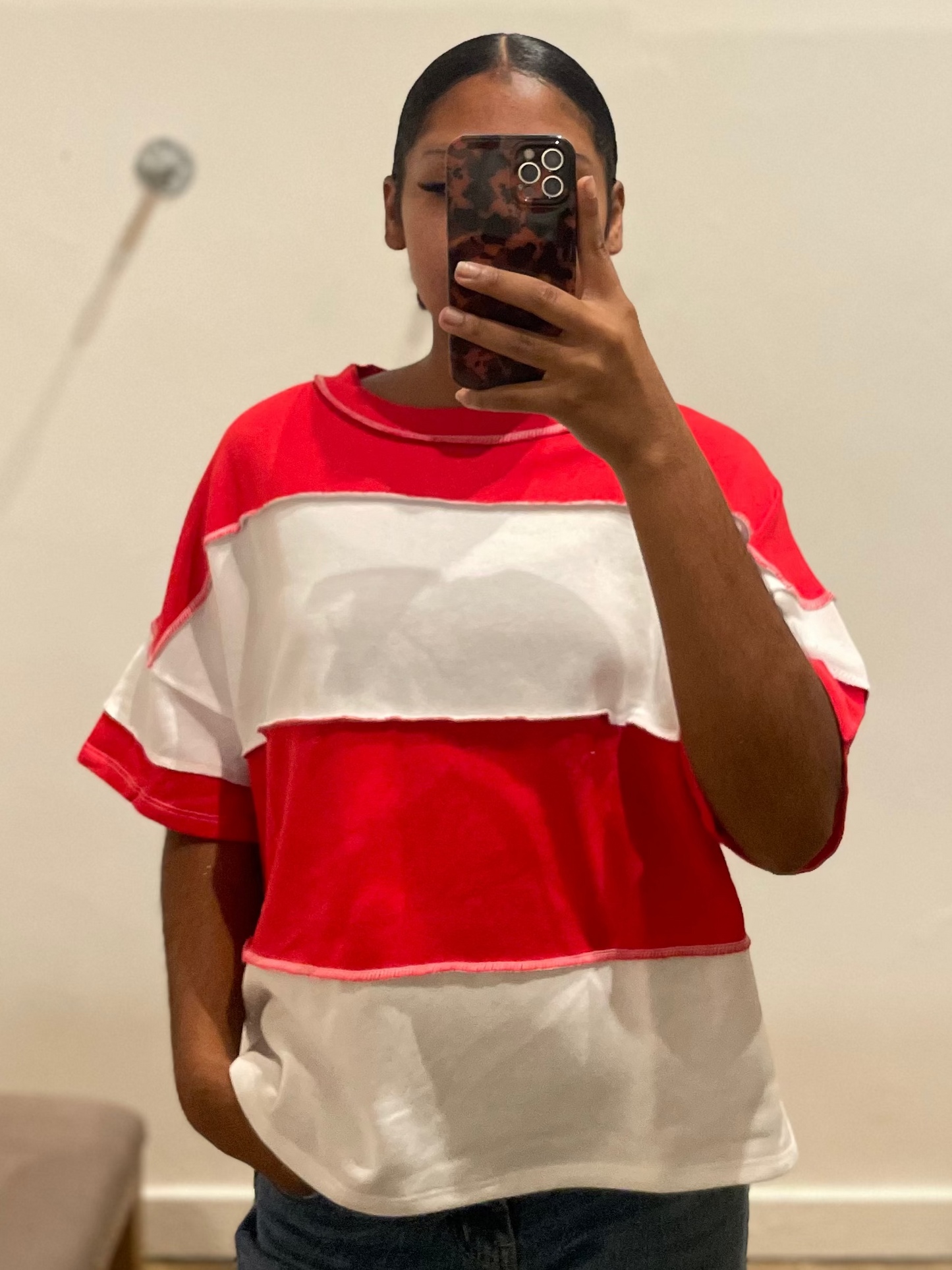 RED BLOCK TEE