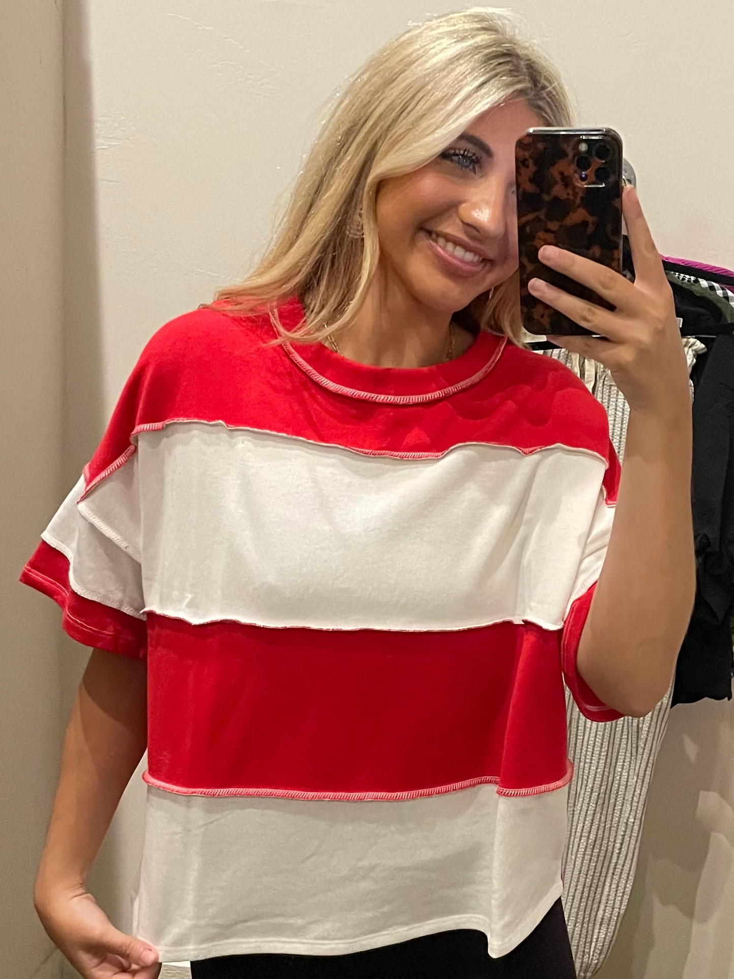 RED BLOCK TEE