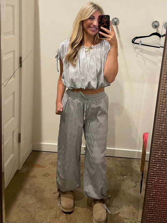 GREY/WHITE SEERSUCKER SET