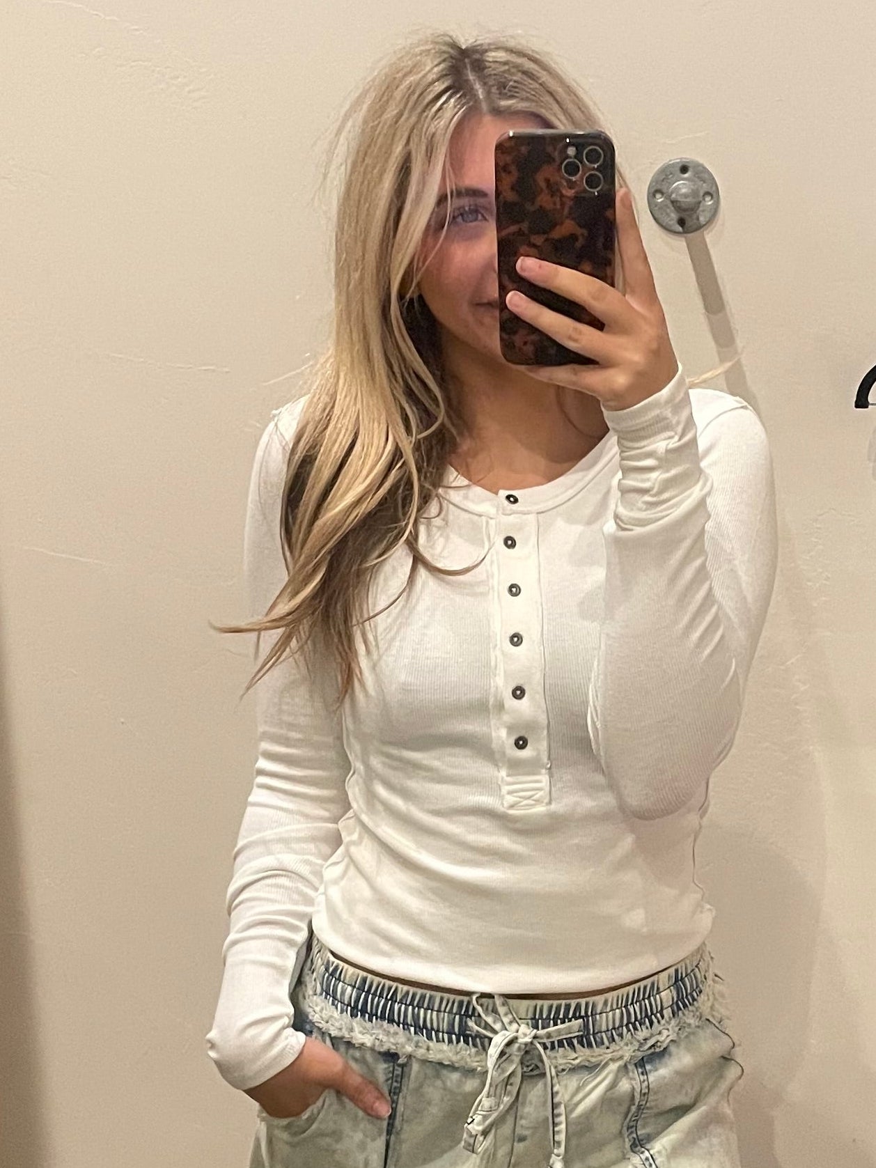 WHITE JAYMIE HENLEY