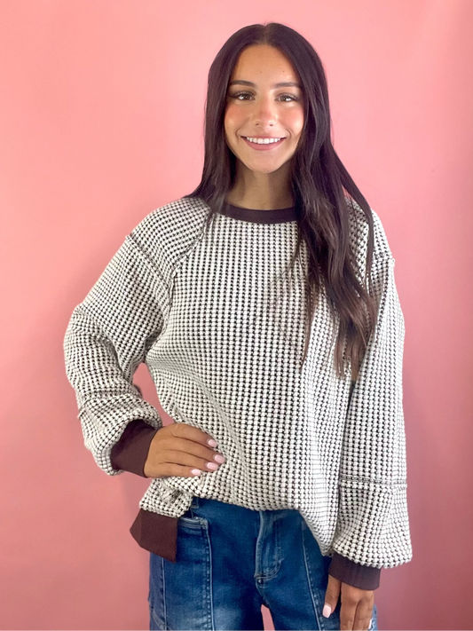 BROWN AND WHITE STRIPED/CHECKED TOP