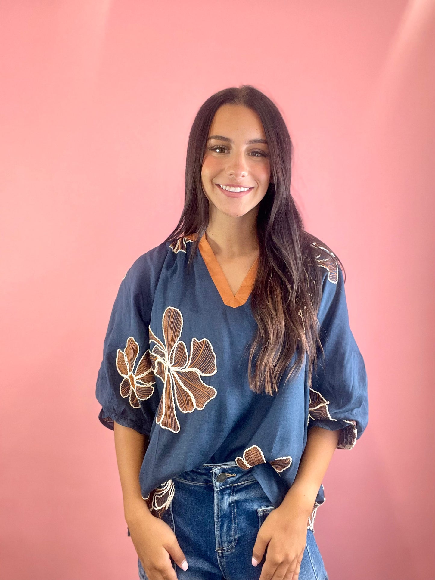 NAVY EMBROIDERED FLOWER TOP
