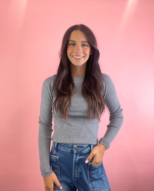 SNUG FIT GREY SWEATER TOP