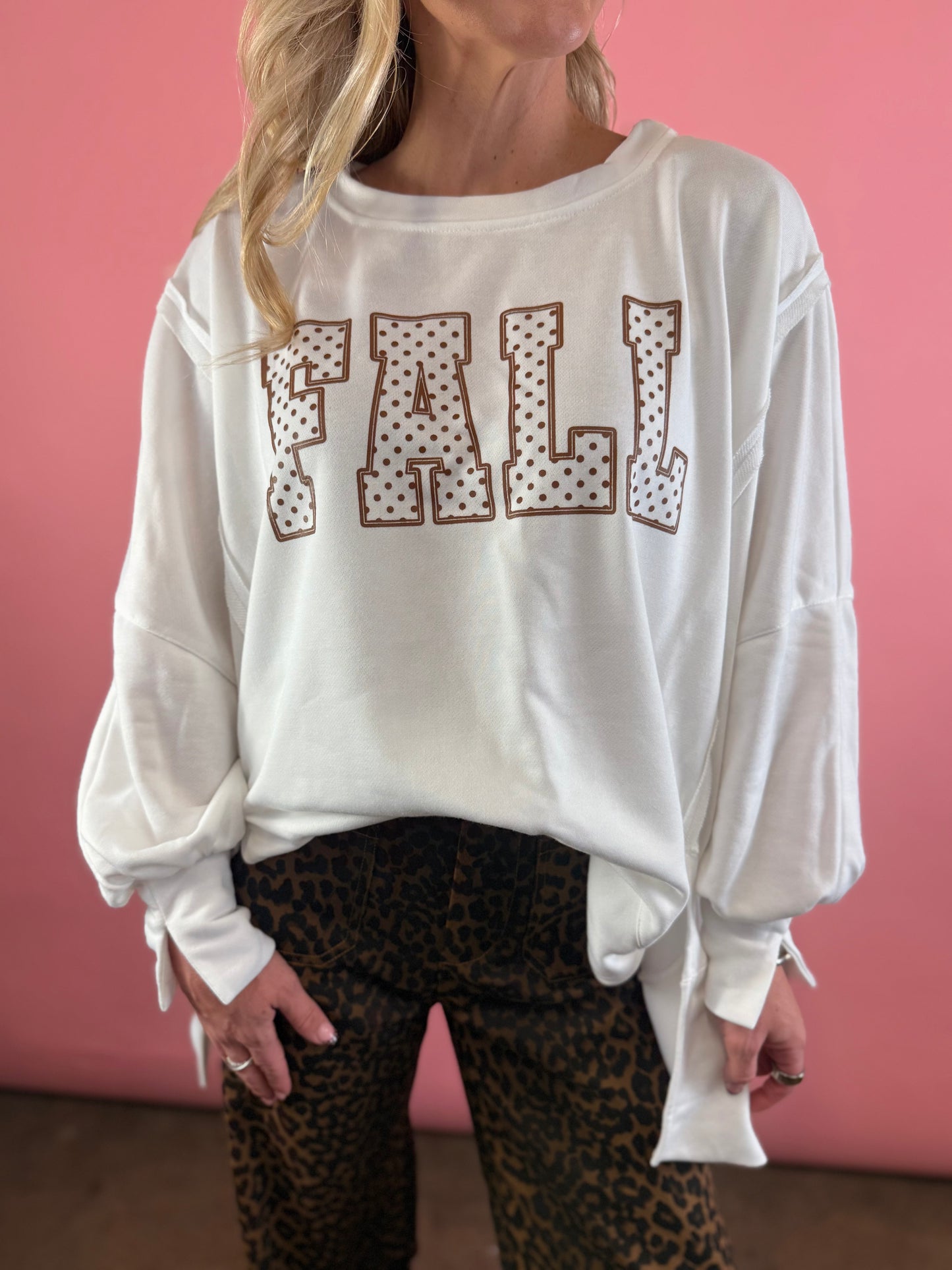 WHITE FALL SWEATSHIRT