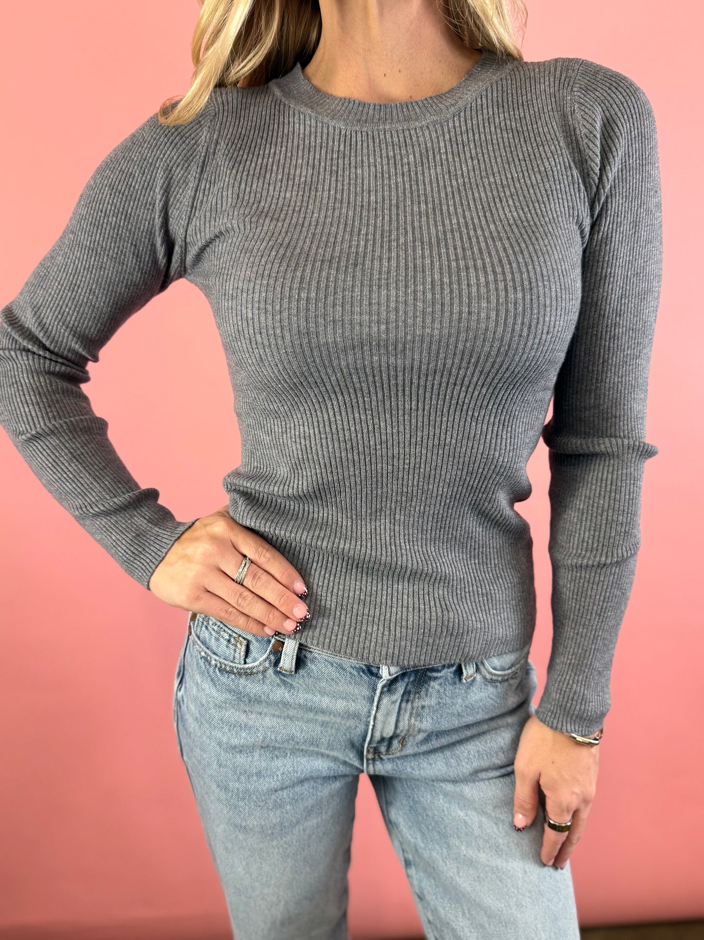 SNUG FIT GREY SWEATER TOP