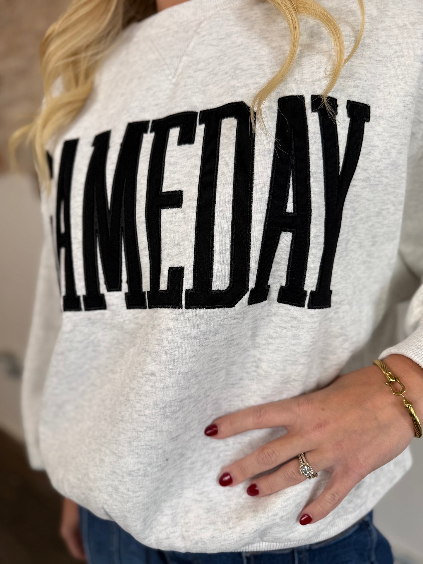 GREY GAMEDAY SWEATSHIRT