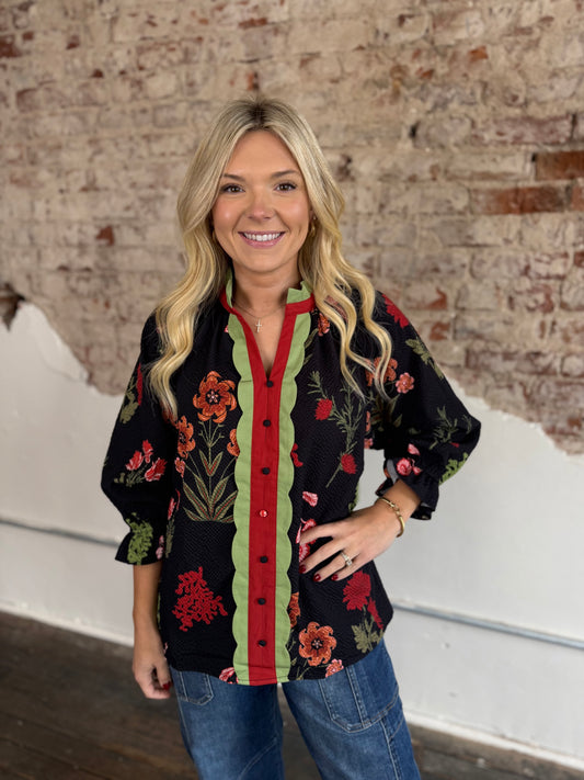 BLACK, GREEN, RED SCALLOP TOP