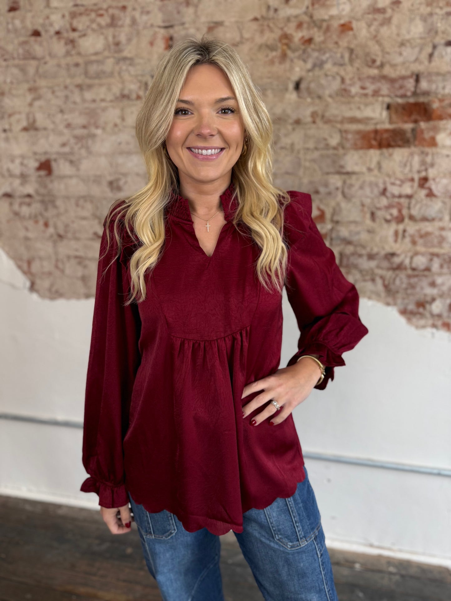 WINE L/S CRINKLE SATIN FEELS TOP