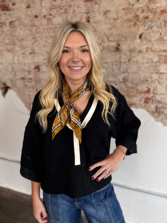 BLACK WIDE SLEEVE SWEATER TOP