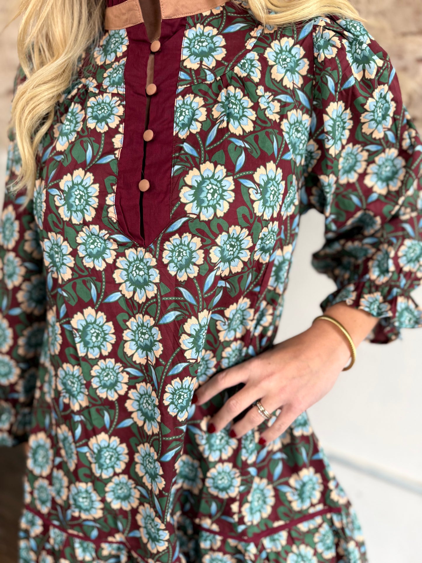 CREAM/BLUE FLOWER ON BURGUNDY DRESS