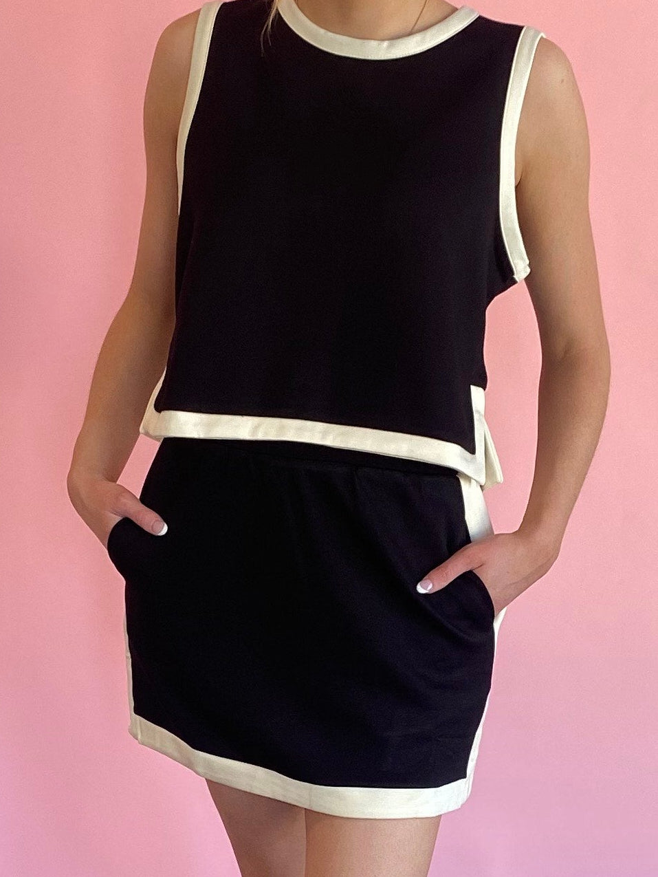 BLACK/CREAM SKIRT SET