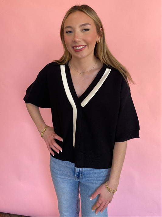 BLACK/WHITE WIDE SLEEVE SWEATER TOP