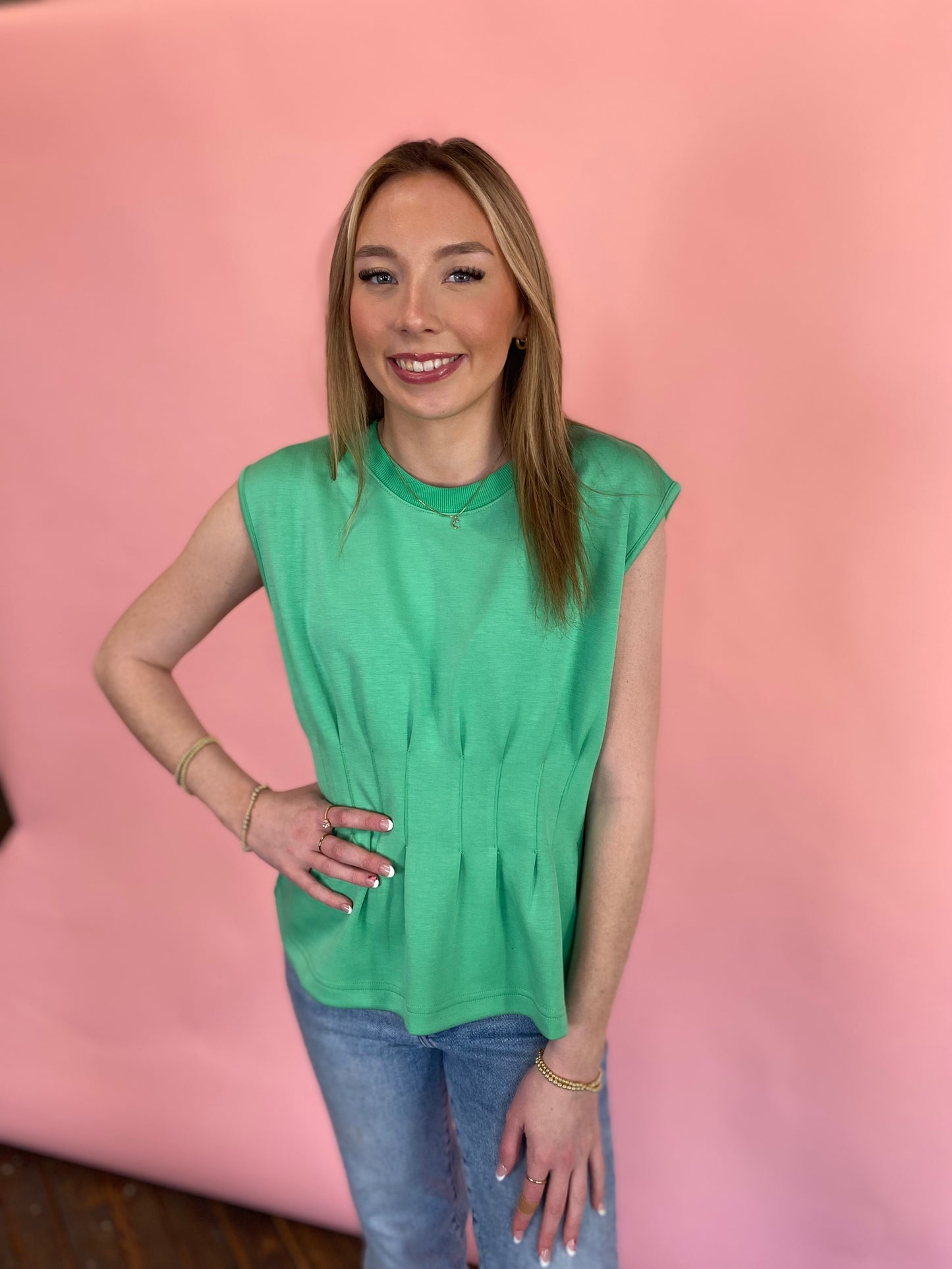 GREEN NO ORDINARY TOP